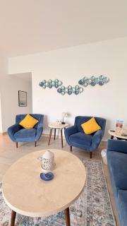 Yas Island 2BR Home - 7