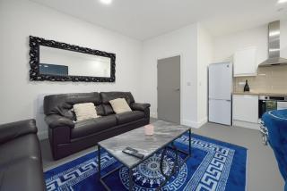 Modern and Spacious 3 Bedroom Apartment in Cardiff Bay! - 4