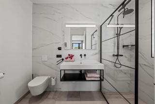 Azure stay - Luxury Stay - Pool - Santa Rosa - 4