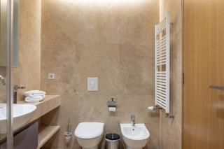 Gorgeous 2 Bed Home In Downtown - 2