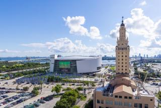 1918 One Bedroom with Bay Views a Pool and 24h Gym in Downtown Miami - 6