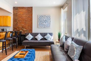 Beautiful 2-Bedroom Townhouse NYC - 8