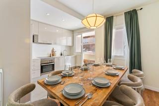 Barcelona Stadium Signature Apartment - 5