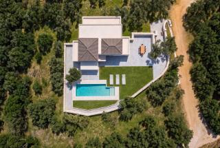 Villa Vision - Private Pool, Serenity & Seaviews - 7
