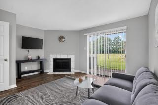 Regency Place Fully Furnished 2BR Home - 8