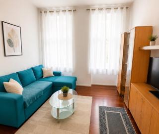 Vienna 4 Guests Bed ,Sofa Bed Kitchen Washer Wi-Fi - 0