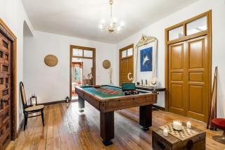 Lux 6BR Villa. Pool,WineCellar,Gardens,Games & BBQ - 2
