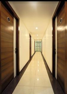hotel triple tree - 4