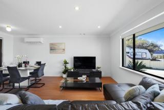 Home Away From Home - A Family-Friendly stay - 9