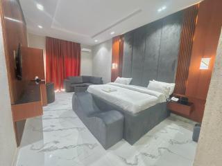 One One B Luxury Hotel - 7