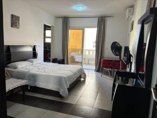 Adel Apartments at alkarma resorts& aquapark - 8
