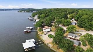 Newly Updated Interior, Sunroom w/ Hot Tub, Deck, Deep Water Dock, Boat & PWC Slips - 9