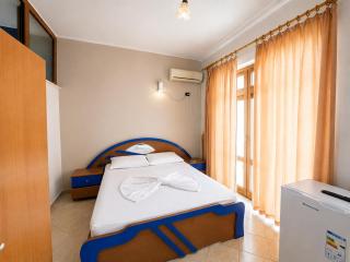 Hotel Mjeshtri - Shëngjin - 1