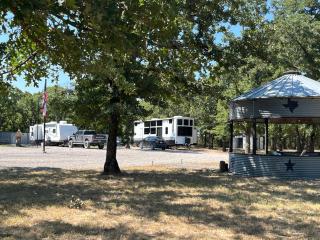 Trinity Oaks RV Park - 2