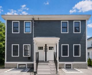 Entire Cambridge Home / Near Harvard, MIT & Boston - 0