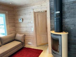 Villa Loiste Himos Chalet with Hot Tub - 1