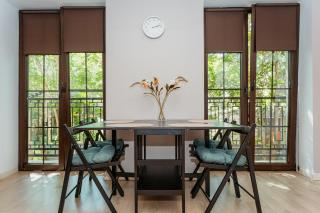 Stylish Urban Escape, Spacious & Fully Equipped - 2