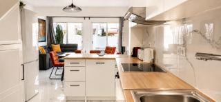 Nerina Townhouse By Staycom - 8