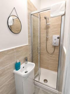 Stoneway Lodge - Stylish Studio in Coventry, Free Parking, Netflix - 2
