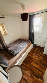 Bright 2-room apartment for families & businesses - 4