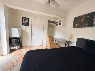 Sojourner's Studio Near Wynwood - 3