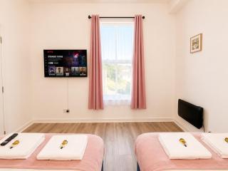 Stoneway Rest - Charming Studio, WiFi, Free Parking - 7