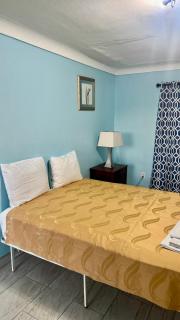 GreenKey Beach Motel - 2