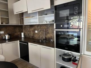 The C Street Family Suite - 3