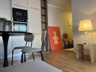 The C Street Family Suite - 2