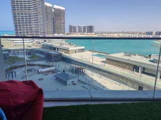 شقة فندقية بأبراج العلمين The Gate Sea View - 5