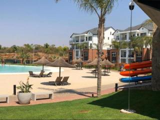 Luxurious 1-Bedroom Apartment at The Blyde, Pretoria - 3