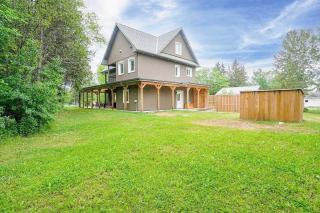 Lakeside Retreat - Trent Lakes - 3