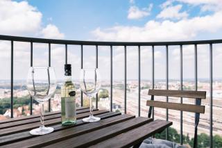 NEU Proud Skyline Suite im Augsburger Hotelturm 2 Balkone - 6