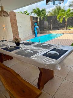 Casa com Piscina dentro do Condominio Mar de São José em Frente ao Restaurante Calamares - 2