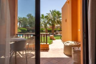 Blue Breeze I Nesty Hospitality - 4