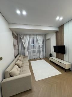 Beautiful Apartment near Arbat Street & Безупречные Апартаменты в Центре Города Алматы - 4