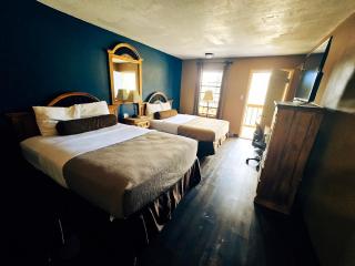Eagle Nest Inn & Apartments - 7