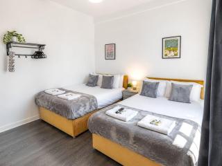 Stoneway Nest - Stunning Studio Oasis, Parking, Netflix, WiFi - 0