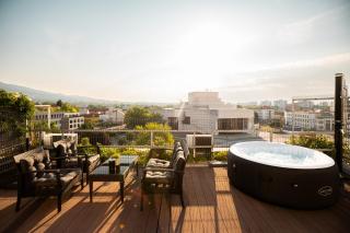 Penthouse Centrum Nitra Jacuzzi&View, free parking - 8