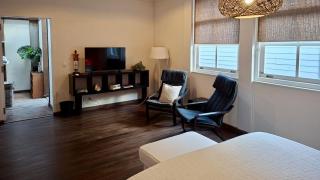 Whale Tails Island Suites & Villas - 6