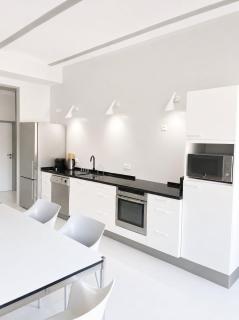 Modern studio with 2 bedrooms - 8