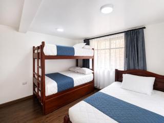 Prestige House - 3 bedrooms 4 bath - 6