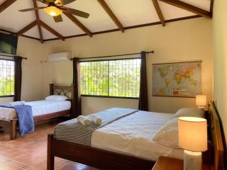 3BR Villa Private Pool by Carara Park - 1