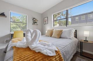 Amazing 2BR Queen 8mins SODO & 4mins ORMC - 2