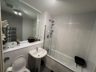 The Ivy Home - 9