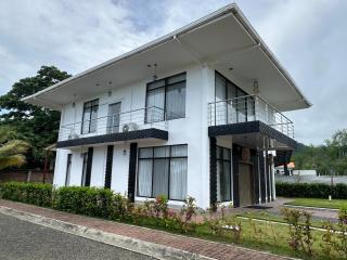 Exclusive House in Playa Escondida, Modern Style - 5