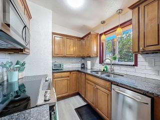 Modern 3BR Retreat with Pool & Fire Pit - 4