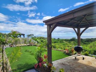4 BDRM, Near beach, Free Prking, HotTub, Pool, Gym - 0