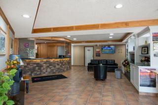 Coast Whitecourt Hotel - 3