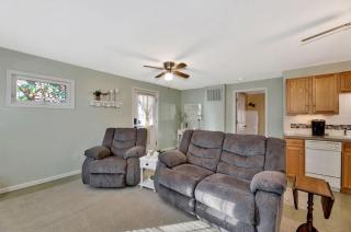 Private 1Bed 1Bath Lavender Cottage - 2